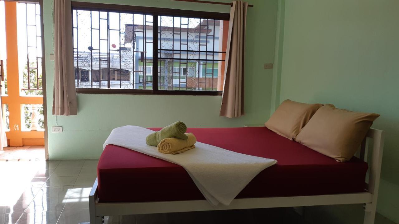 Cube Hostel Krabi town Esterno foto