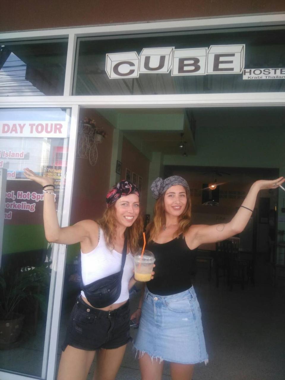 Cube Hostel Krabi town Esterno foto